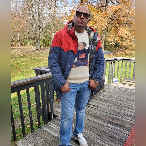 Meet your Posher, Miguel - Picture 1 of 4